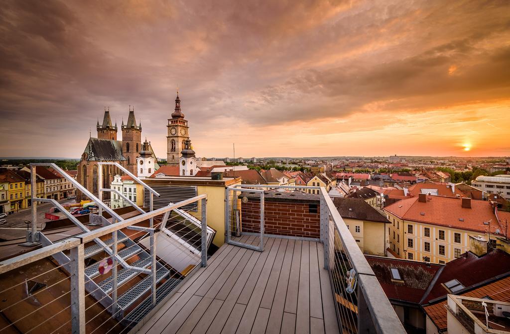 Rooftop Triplex Apartment In Centre Hradec Králové Екстериор снимка